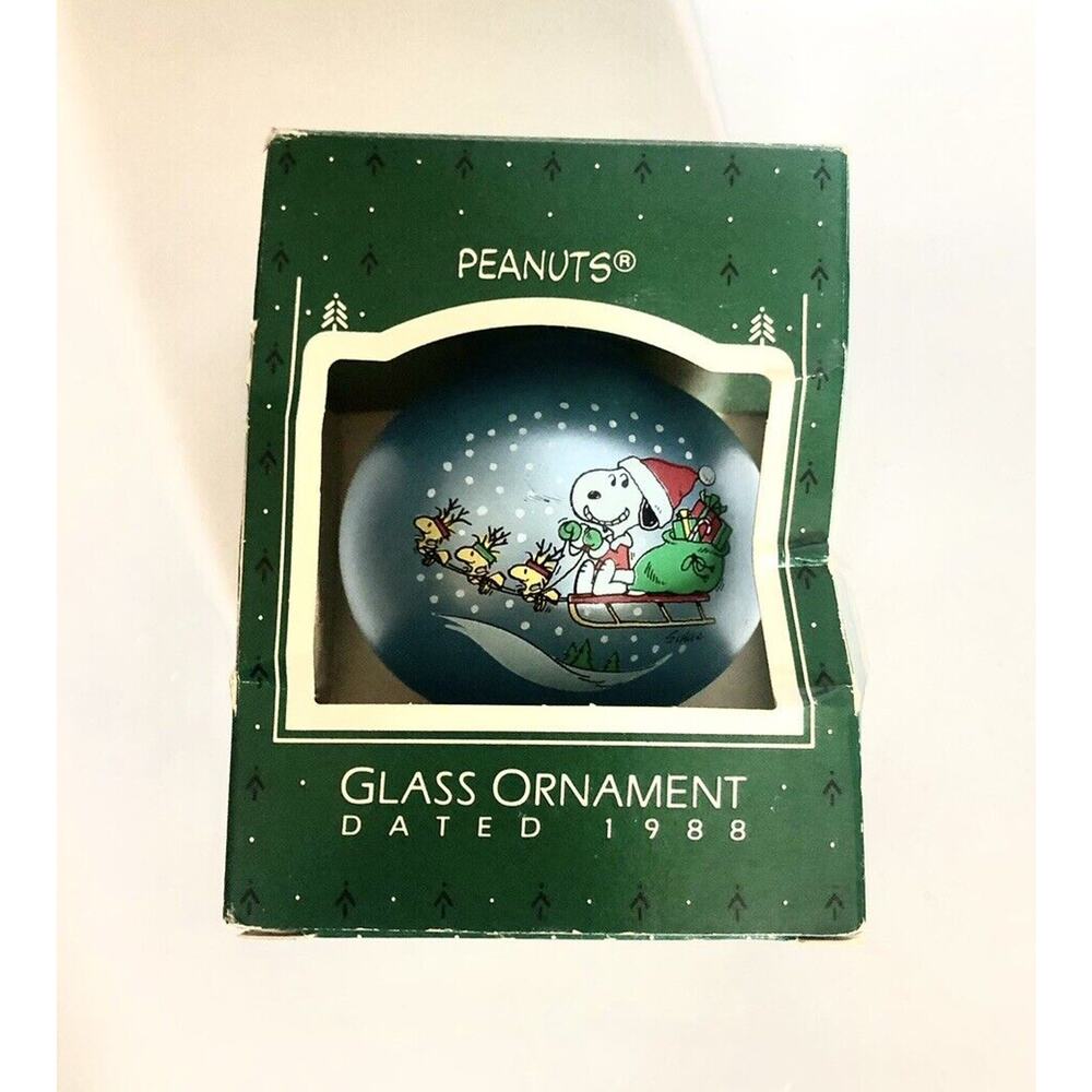 Vintage Hallmark 1985 Peanuts Gang Snoopy Woodstock Glass Christmas Ornament